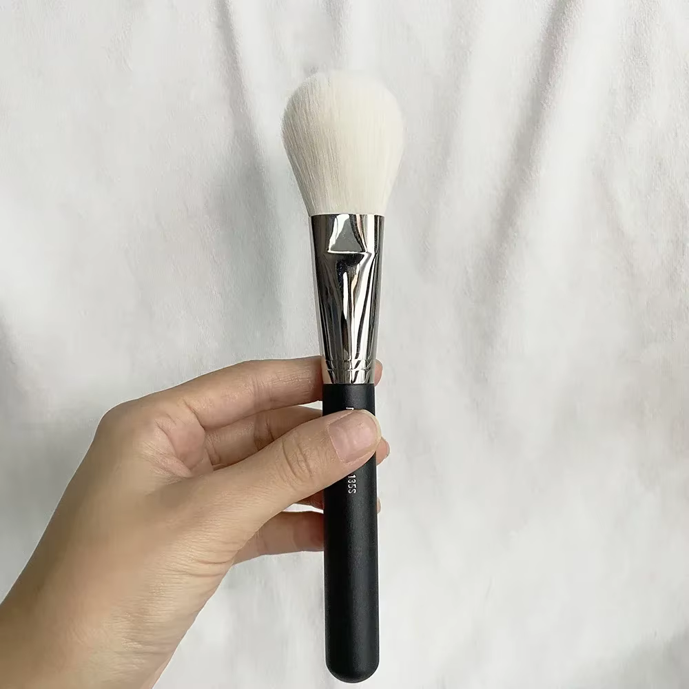 Grand pinceau à fard à joues plat en poudre 135S, cheveux synthétiques doux et soyeux, brosse de maq