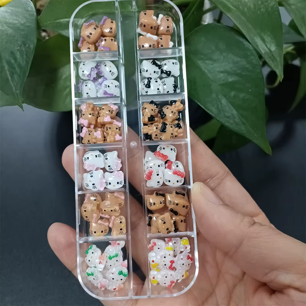 Boîte de 12 compartiments, Mini décorations d'ongles 3D Hello Kitty, Breloques pour nail art Y2K Haw