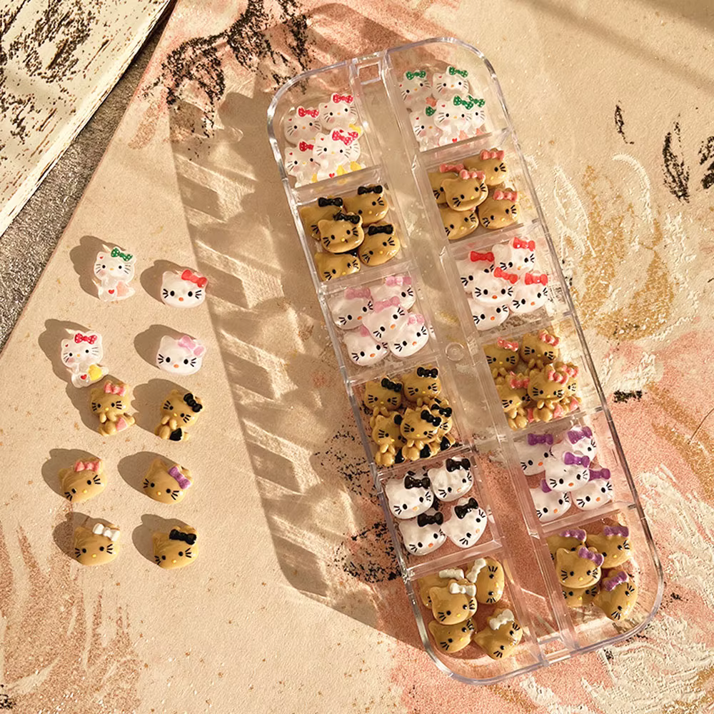 Boîte de 12 compartiments, Mini décorations d'ongles 3D Hello Kitty, Breloques pour nail art Y2K Haw