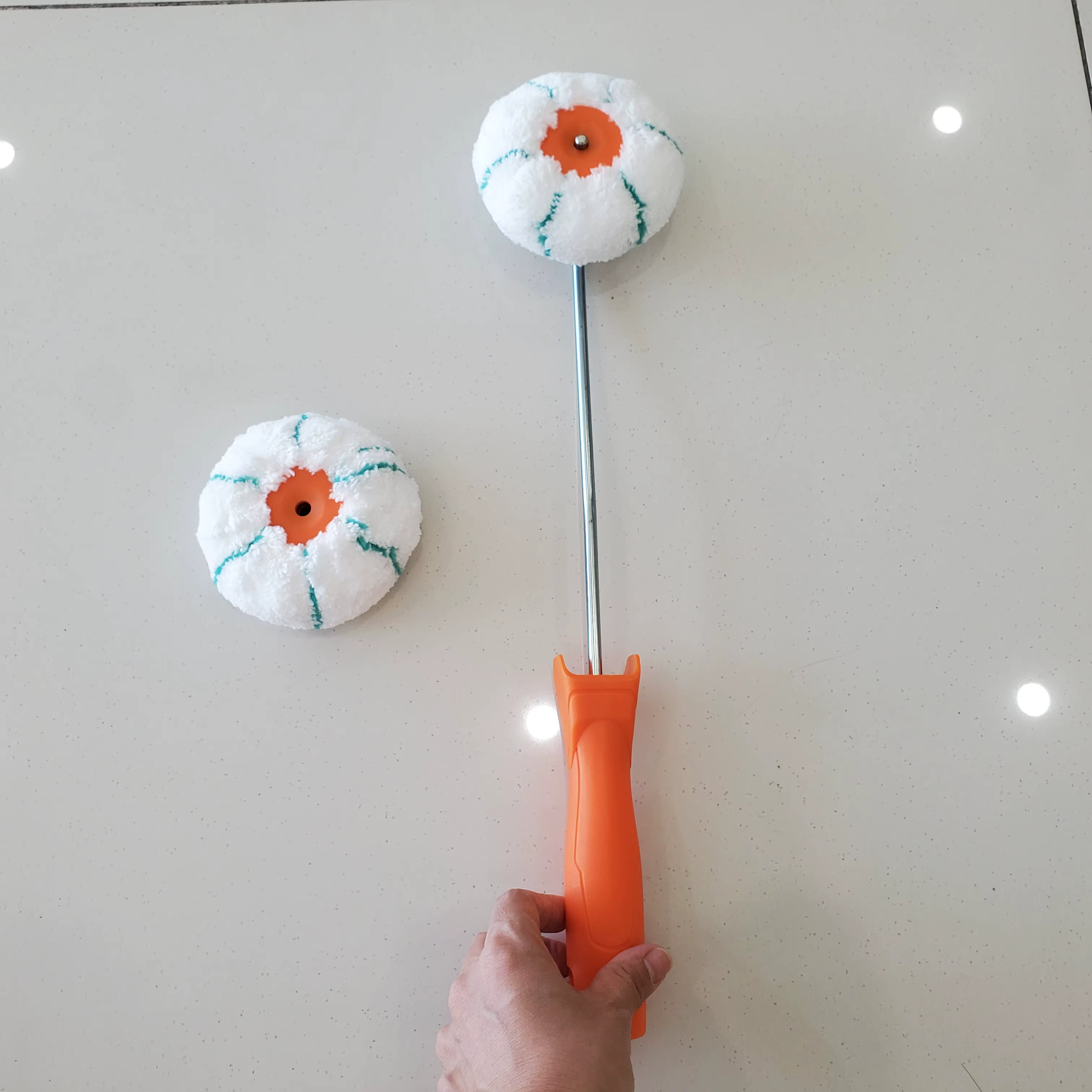 Rouleau de peinture d'angle en forme de citrouille avec 1 support et 2 rouleaux amovibles, facile à 