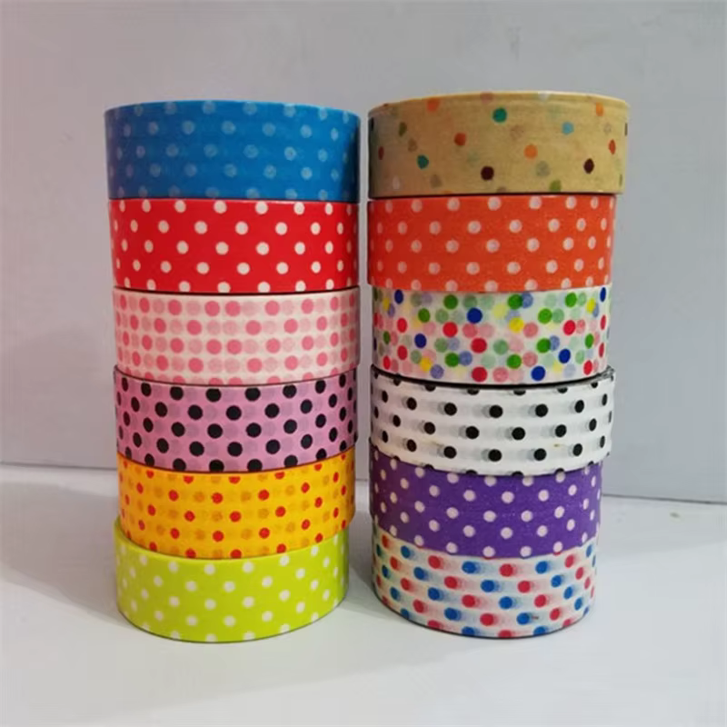 1 rouleau de ruban adhésif Washi décoratif à points simples
