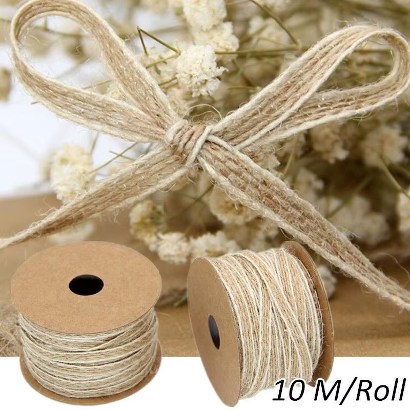 Rouleaux de toile de jute avec dentelle