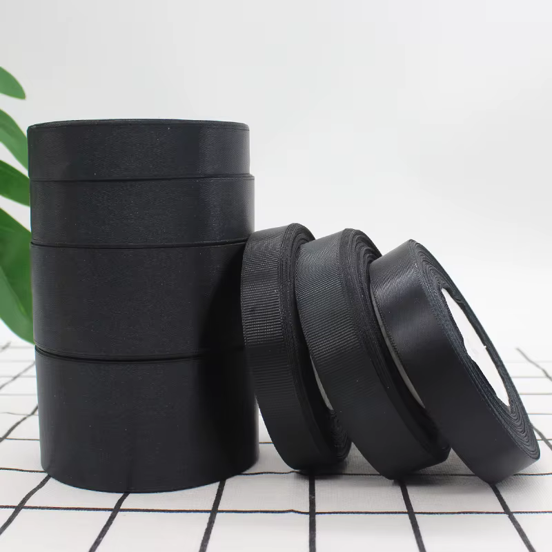 Rubans en Satin noir de 25Yards