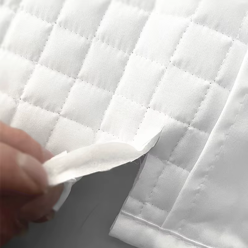 Housse de coussin matelassée imperméable, résistante à l'huile, à la salive et à la poussière, protège-coussin doux, 1 pièce