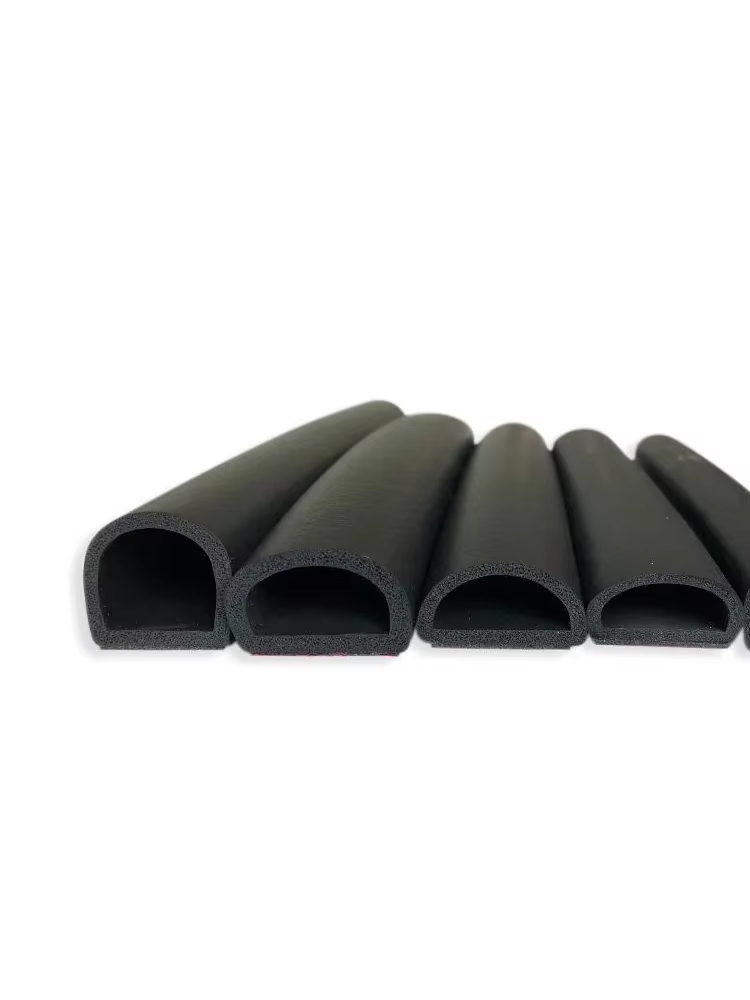 Bande d'étanchéité auto-adhésive EPDM pour portes et fenêtres