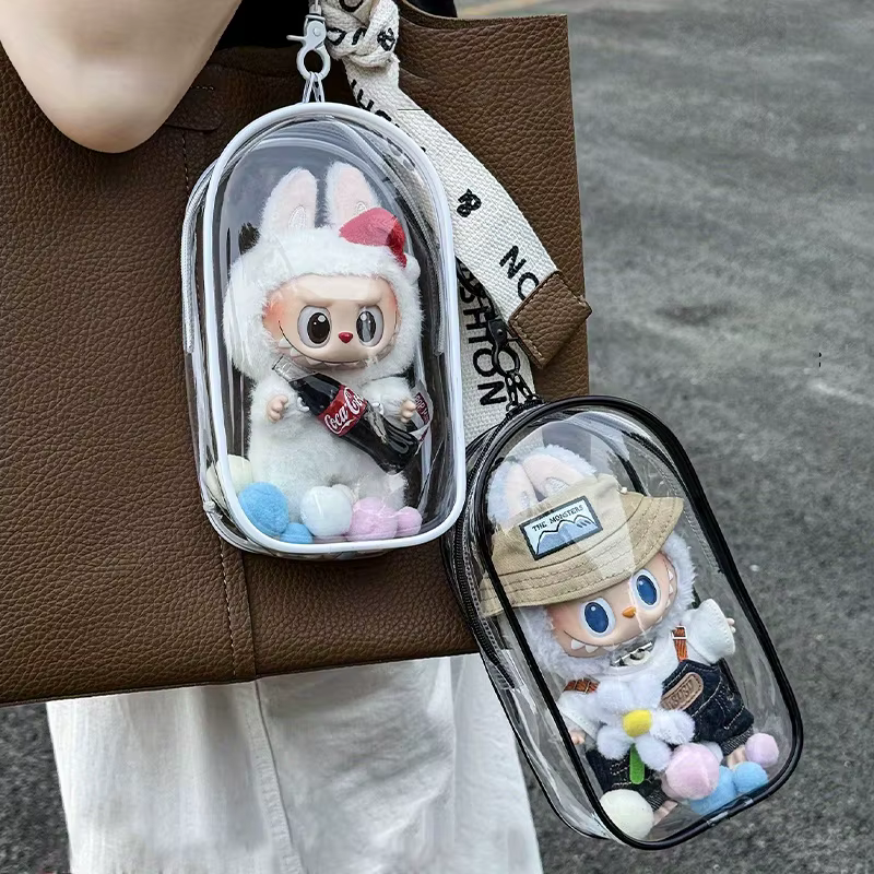 1 housse anti-poussière Labubu, sac de rangement portable transparent en PVC pour usage extérieur, sac de marche pour poupée Labubu
