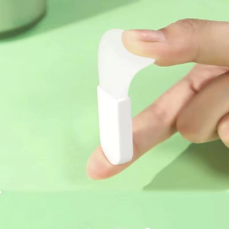 Pinceau applicateur de masque