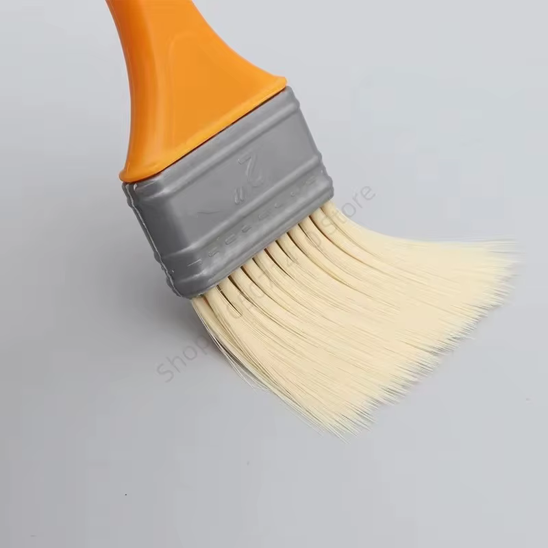 Pinceaux à peinture avec manche en plastique