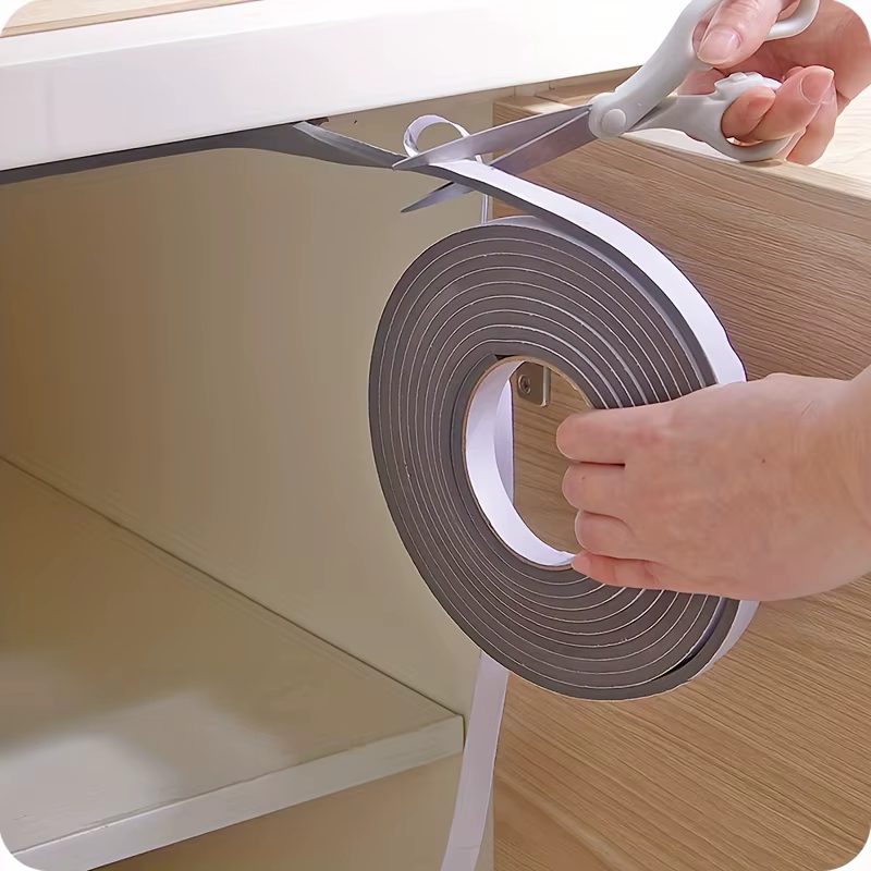 4 rouleaux de bande adhésive d'étanchéité pour fenêtres et portes