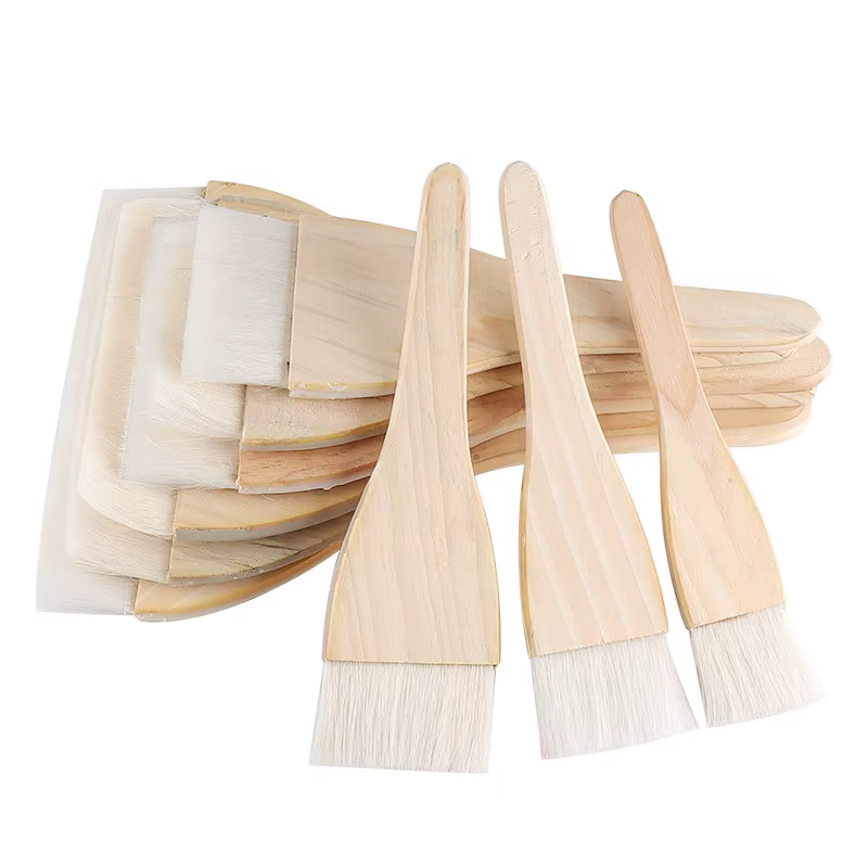 Pinceau de cuisine en laine à manche en bois