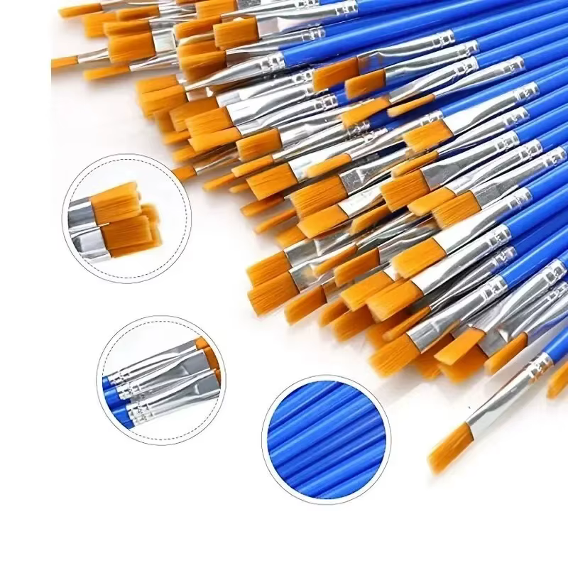 Ensemble de 50 pinceaux de peinture