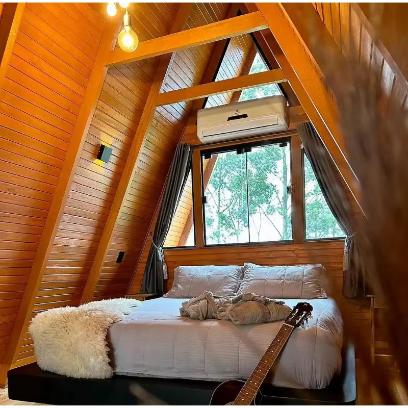 Maison conteneur modulaire préfabriquée de luxe en forme de triangle, petite cabane, maisonnette, maison conteneur A-frame pour habitation