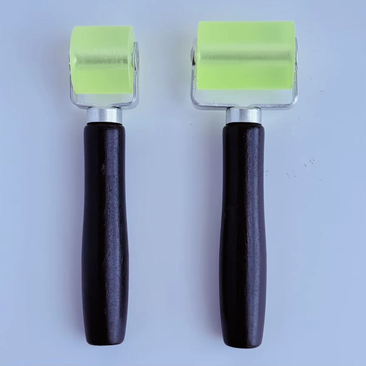 Rouleau de pression en caoutchouc de 3/5 cm de large pour l'application de papier peint