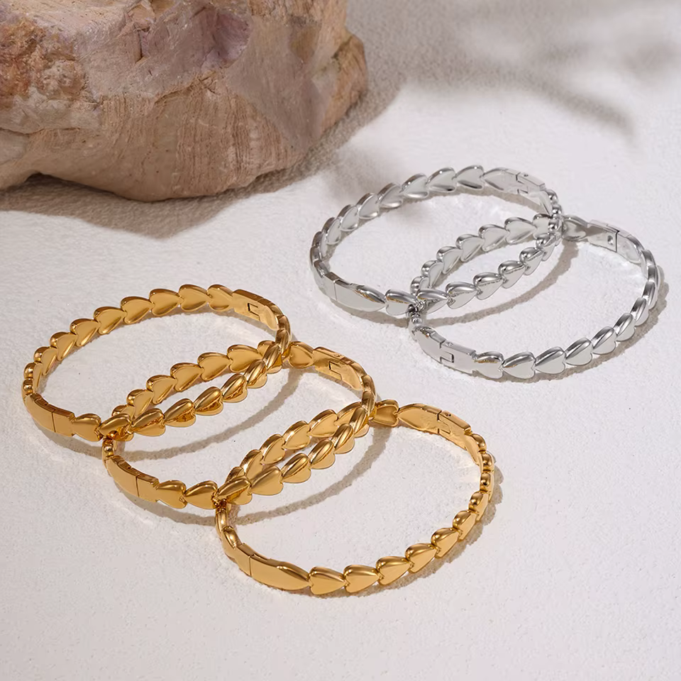 Bracelet manchette coeur pour femme, bracelets en acier inoxydable, plaqué or 18 carats, étanche, sans tarjuvenable