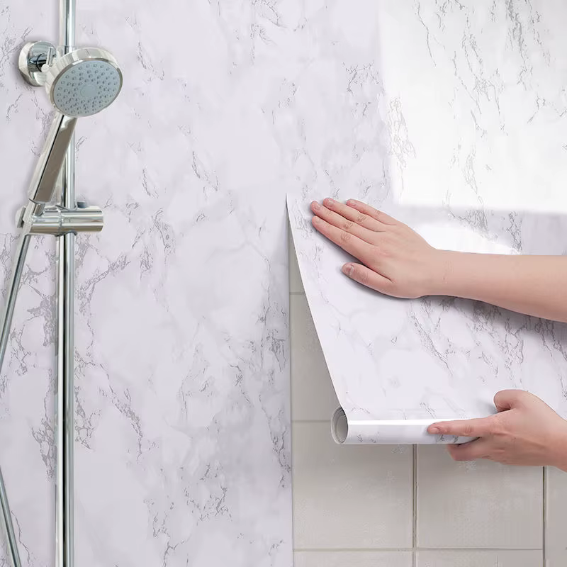 Rouleau de papier peint adhésif pour salle de bain