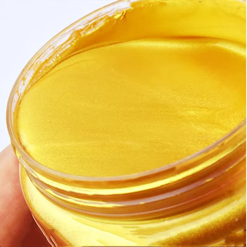 Peinture dorée pour bois