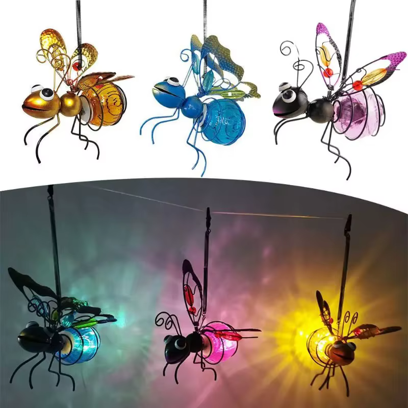 Statue d'insecte solaire en fer avec lumière féerique LED