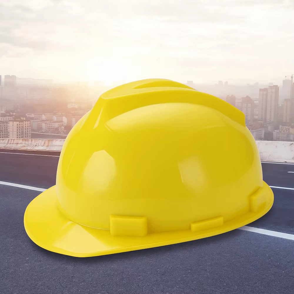 Casque de sécurité robuste ‌   Casque de protection anti-choc réglable pour chantier, avec visière solaire intégrée