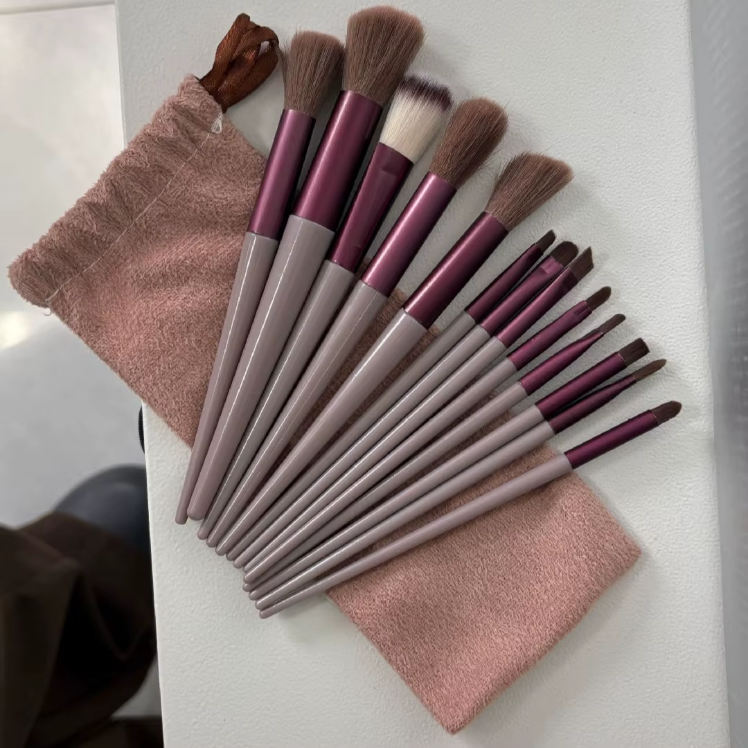 Ensemble de pinceaux de maquillage professionnels, 13 pièces, pinceaux cosmétiques doux et moelleux pour le fond de teint, outils de beauté adaptés aux débutants