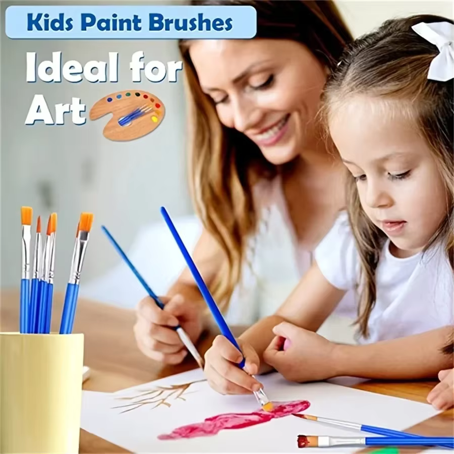Ensemble de pinceaux de peinture ronds et plats