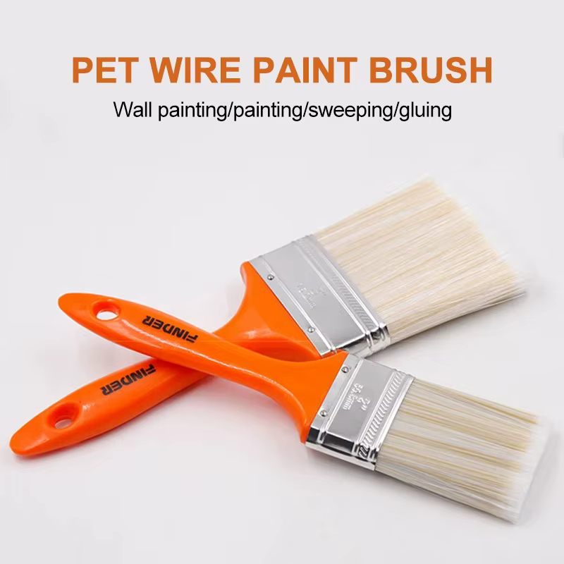 Brosse de peinture murale pour amélioration de l'habitat