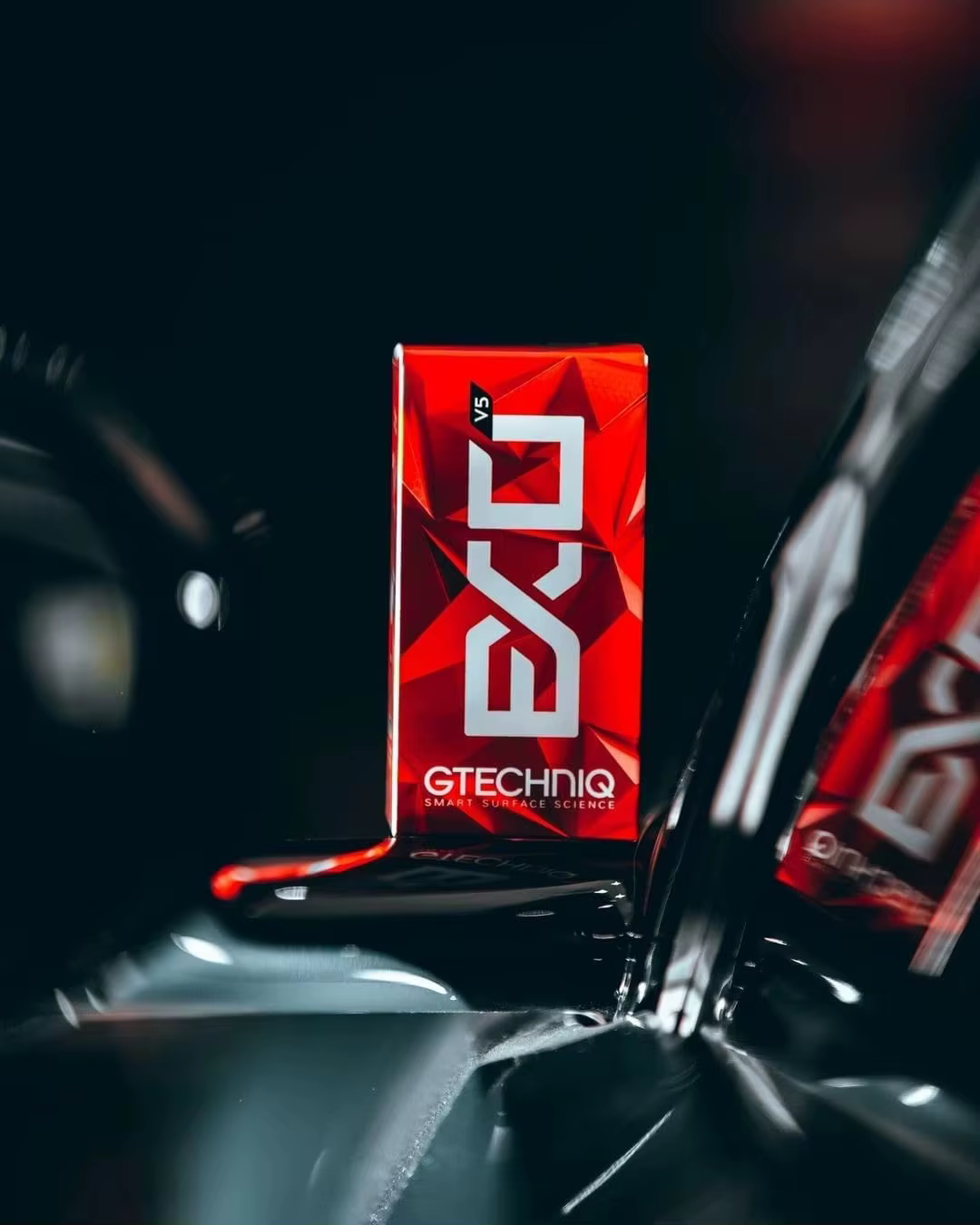 Gtechniq - EXO Ultra Durable Hydrophobic Coating v5 - Protégez votre peinture