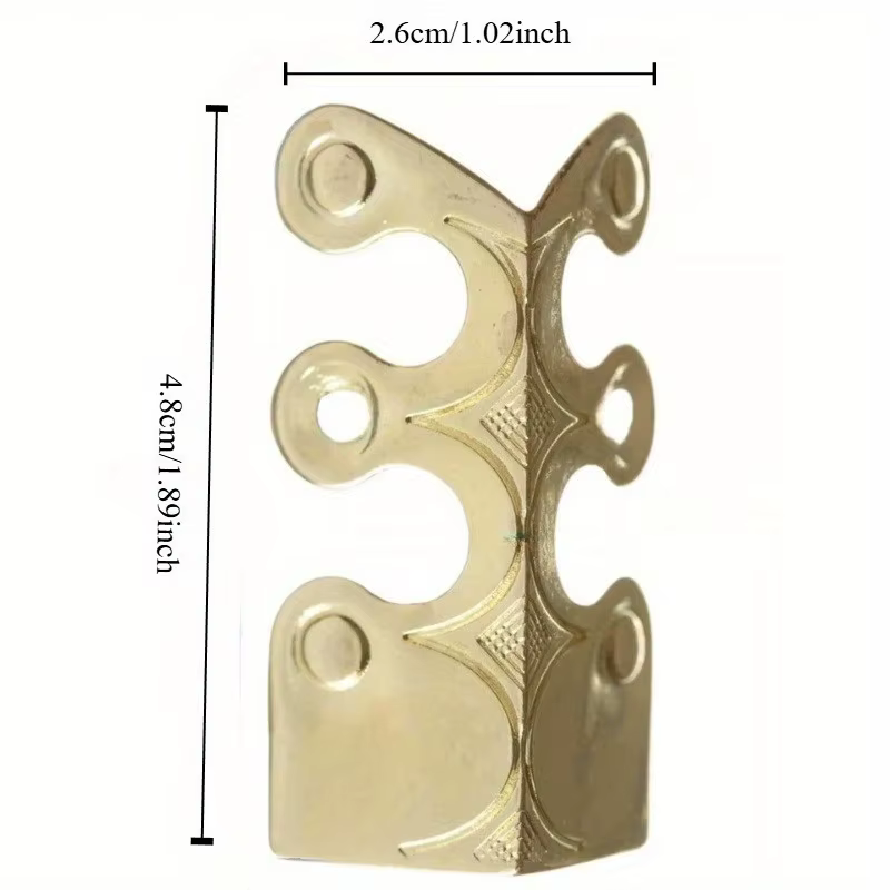 Protections de bord de plinthe pour meubles et protection de plinthes