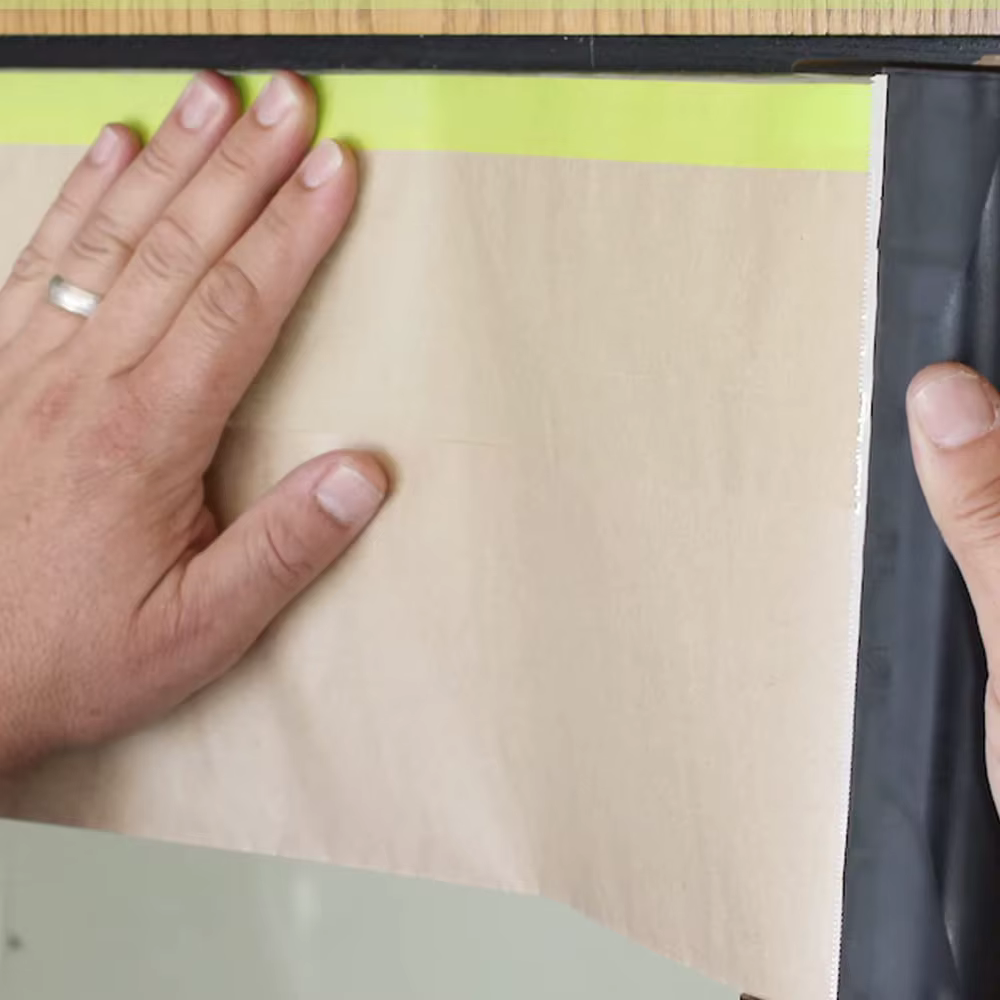 Papier de masquage pré-adhésif pour peinture