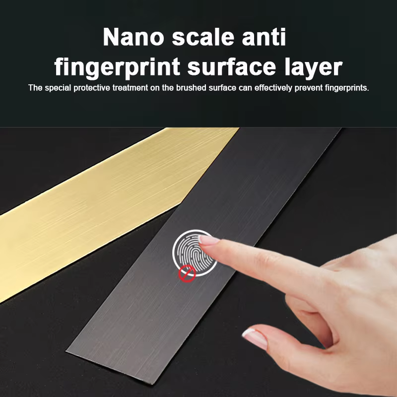 Un rouleau de bande décorative en acier inoxydable de 5 m de long