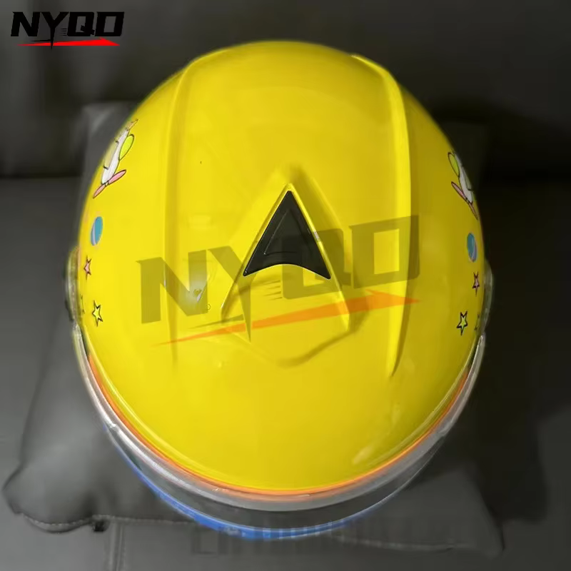 Demi-casques de moto mignons pour enfants, casques de sécurité étanches à la pluie et au soleil vert, enfants âgés de 4 à 12 ans