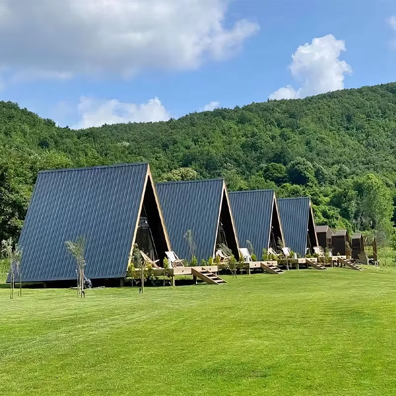 Maison conteneur modulaire préfabriquée de luxe en forme de triangle, petite cabane, maisonnette, maison conteneur A-frame pour habitation