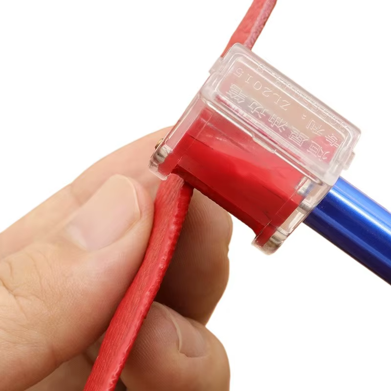 Rouleau applicateur de peinture pour bords en cuir