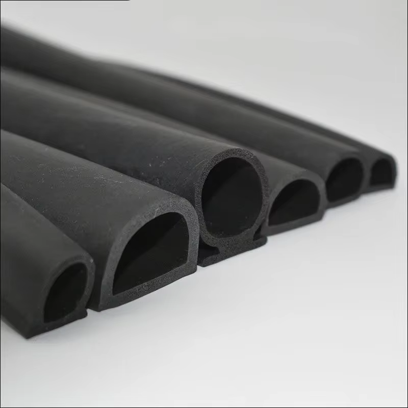 Bande d'étanchéité auto-adhésive EPDM pour portes et fenêtres