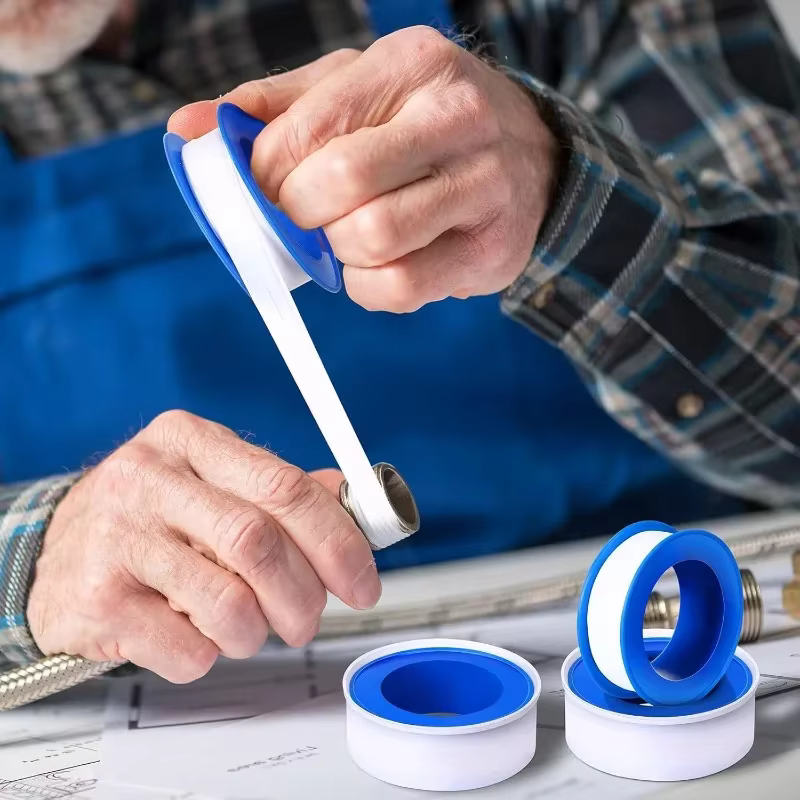 Ruban adhésif pour plombiers en PTFE