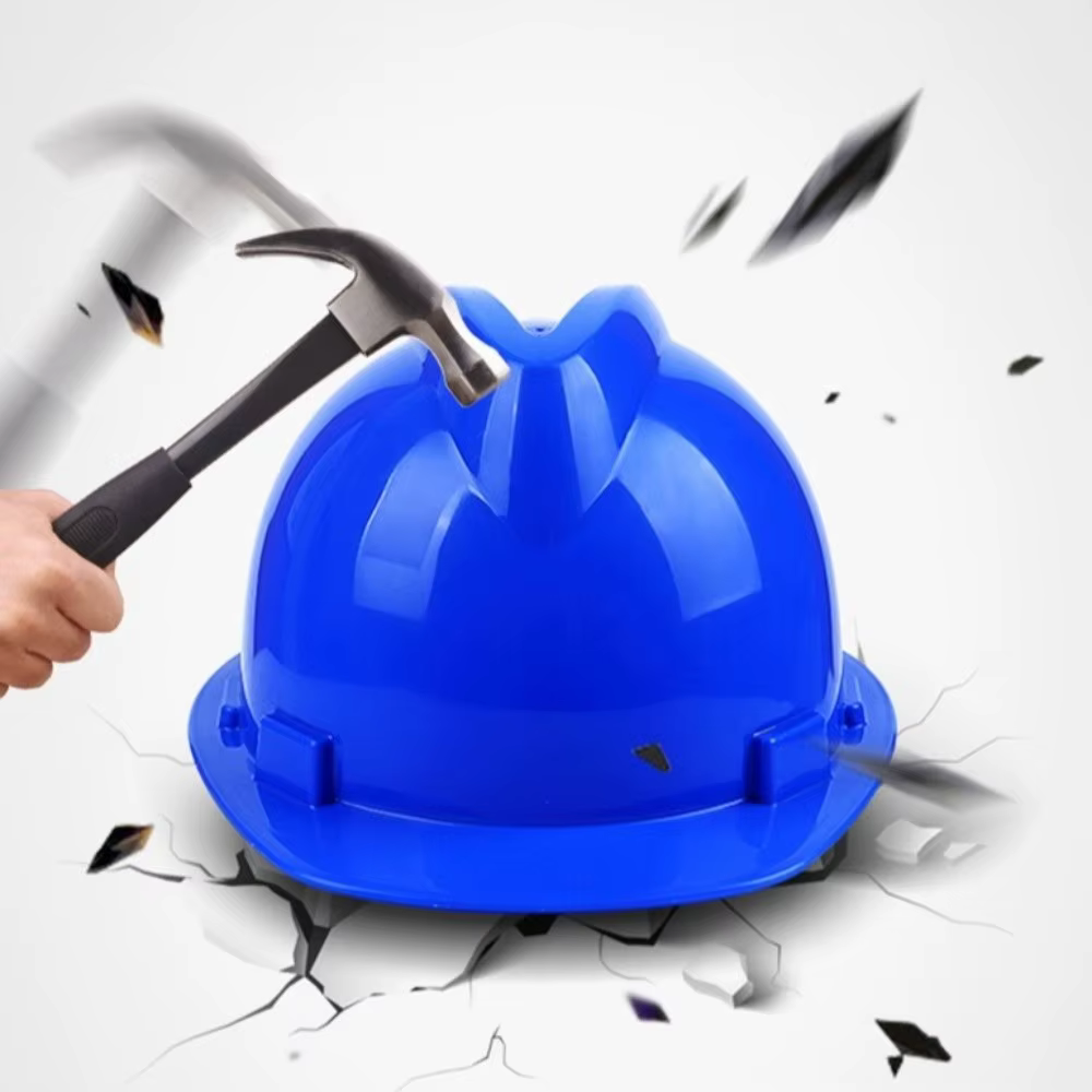 Casque de sécurité robuste ‌   Casque de protection anti-choc réglable pour chantier, avec visière solaire intégrée