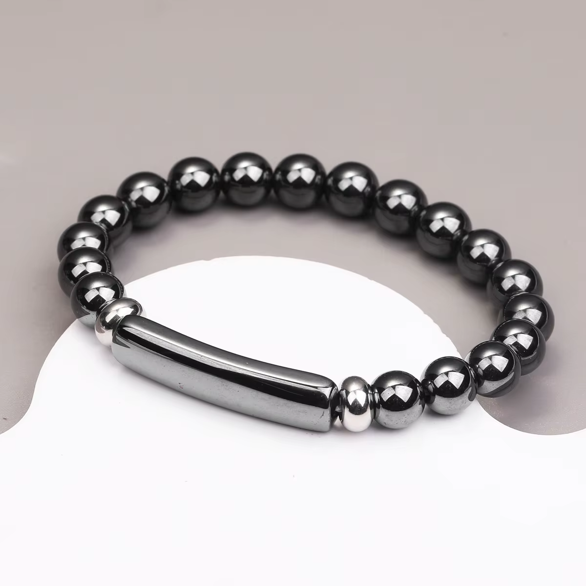 Bracelet en hématite naturelle pour hommes – Perles en forme de baril pour la paix, la protection et la guérison – Bijou en pierre pour soulager le stress et le port quotidien