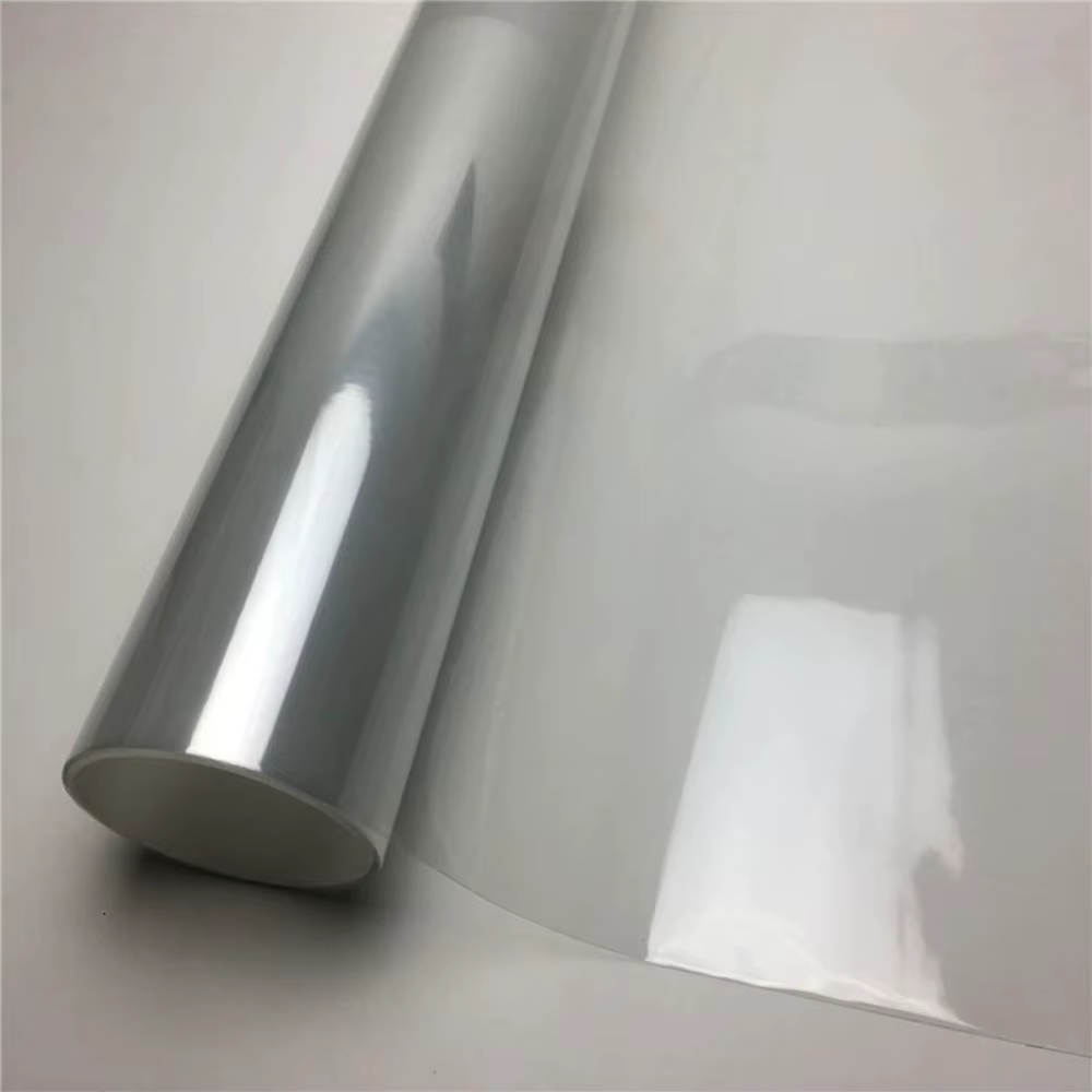 Film de protection en vinyle transparent pour voiture