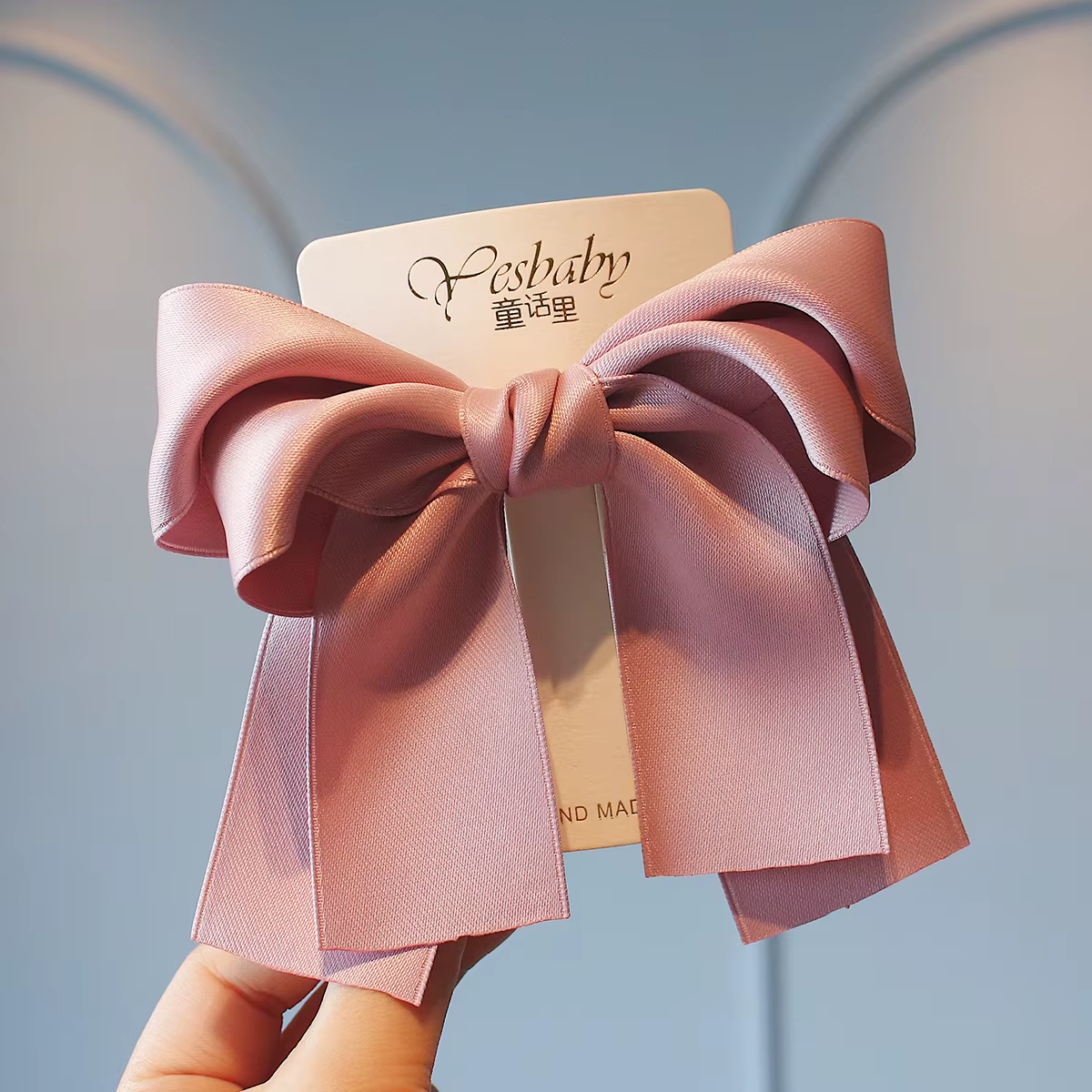 Pince à cheveux classique avec nœud en ruban, style princesse, simple et vintage, pour femme, idéale pour tous les jours, soirées, mariages et rendez-vous.