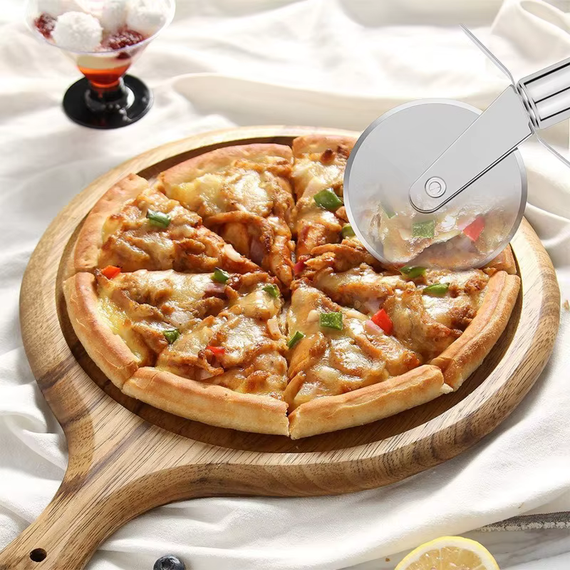 Outils de cuisson de Pizza, plaque à Pizza ronde de 6/8/9/10 pouces, moule antiadhésif en acier au carbone, brosse à huile, rouleau d'aiguilles, pelle, couteau à rouleau ZYF