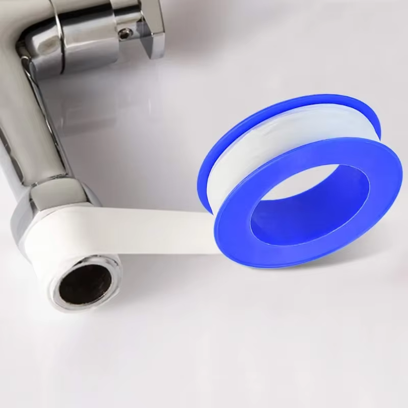 Ruban adhésif pour plombiers en PTFE