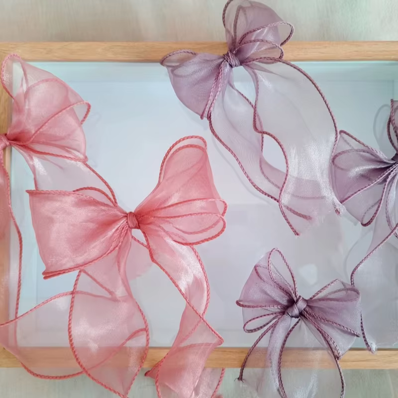 Ruban en Organza à bords ondulés